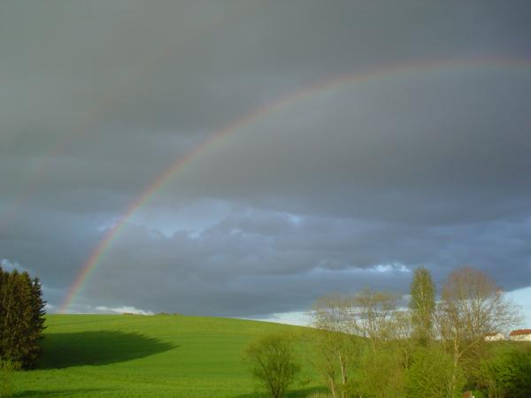 Regenbogen, Blick aus der Haustür 1. Mai 2008